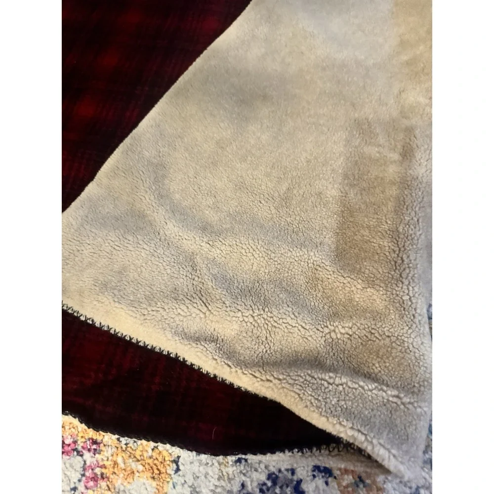 Vintage Woolrich Buffalo Plaid Red Black Throw Wool Sherpa Lined USA Cabin Lodge